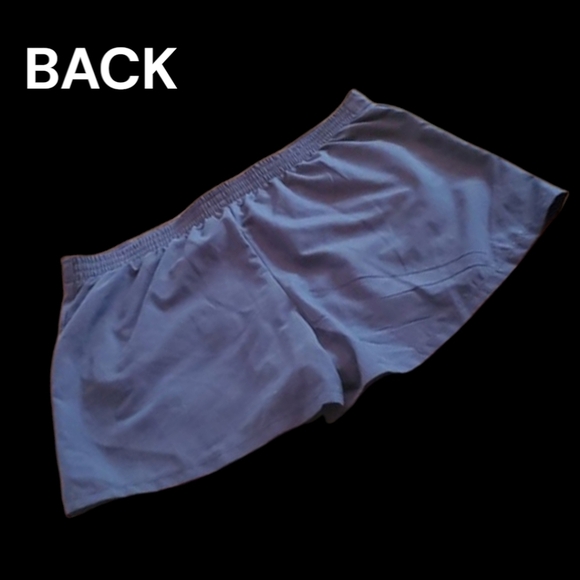 Liz Claiborne Navy Blue Women's Lightweight Shorts. Size 8. - Picture 2 of 4